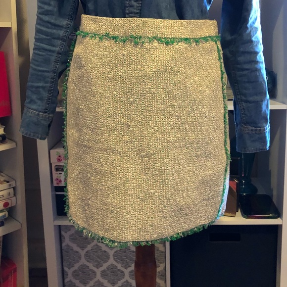 J. Crew Dresses & Skirts - J CREW BEIGE AND GREEN FRILL SKIRT SIZE 6.